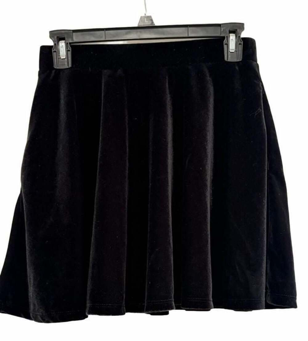 Hot Topic Y2K Black Velvet Skater Skirt Women’s Goth Emo Grunge Mini Stretch